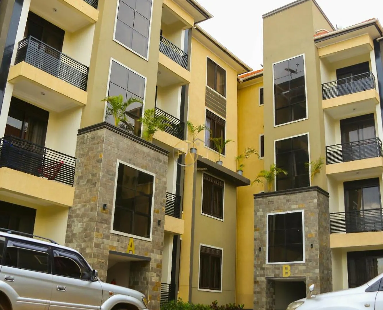 Firstchoice Apartments Καμπάλα